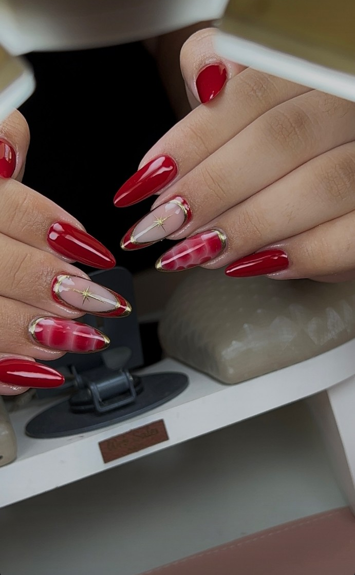 Trabalho de unhas publicado por Jennifer Kauanny Studio